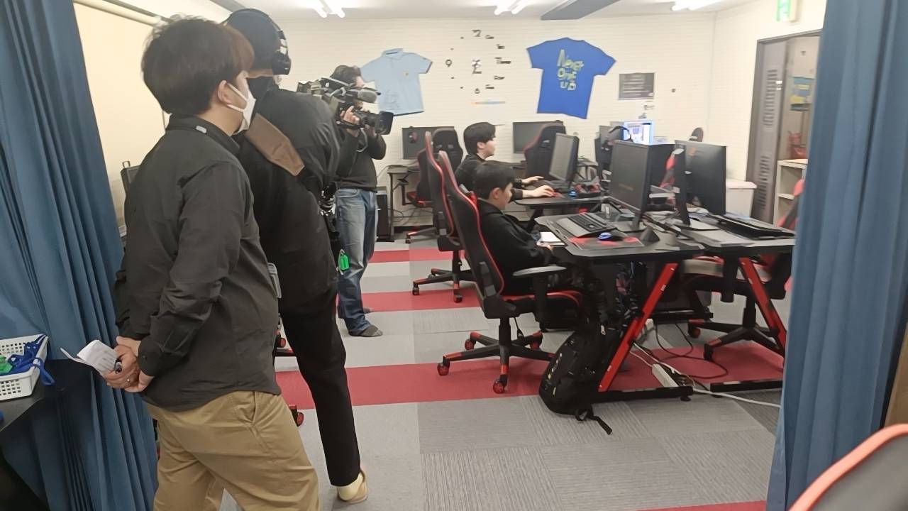 取材風景の画像